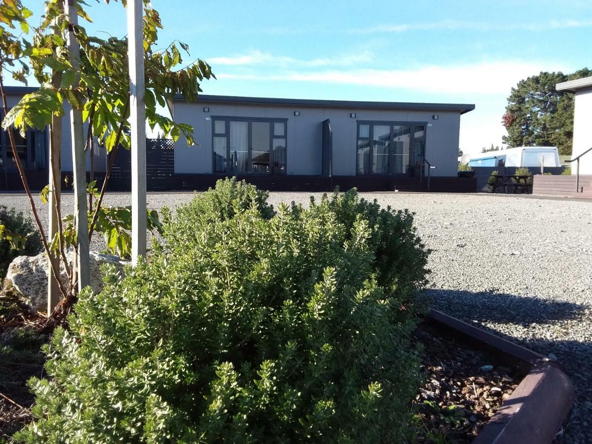 Pine Lake View Lodge Kaiapoi エクステリア 写真