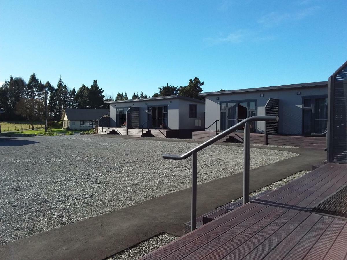 Pine Lake View Lodge Kaiapoi エクステリア 写真